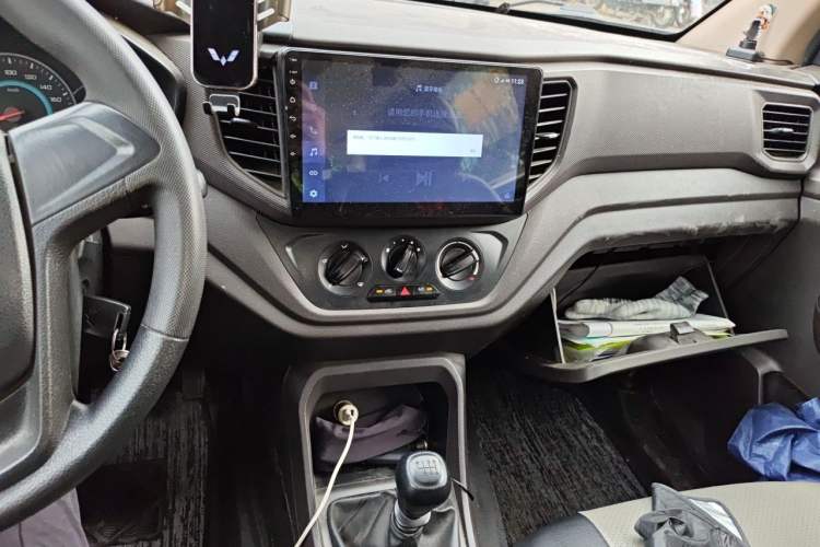Used Wuling Hongguang V 2021 1.5L Enjoyment Edition LAR Audio And AC Panel