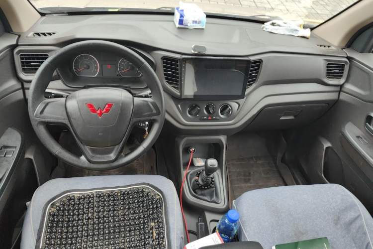 Used Wuling Hongguang V 2021 1.5L Jingqu Version LAR Center Console