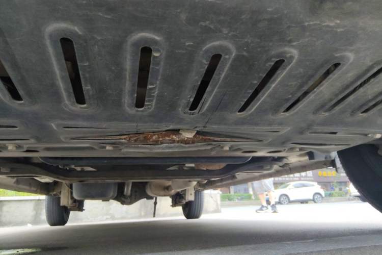 Used Wuling Hongguang V 2021 1.5L Jingqu Edition Enclosed-Window Vehicle LAR Chassis Front