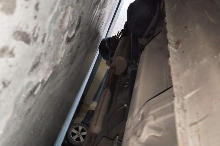 Used Wuling Hongguang V 2021 1.5L Jingqu Version LAR Chassis Front Right