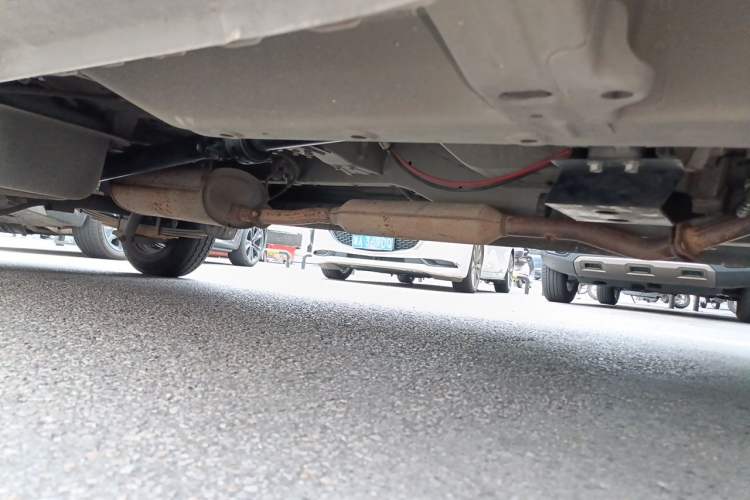 Used Wuling Hongguang V 2021 1.5L Jingqu Version LAR Chassis Front Right