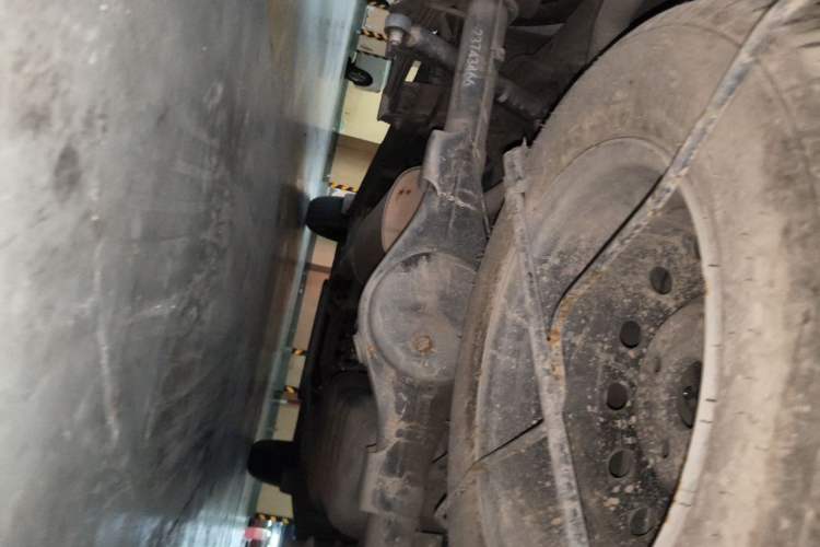 Used Wuling Hongguang V 2021 1.5L Jingqu Version LAR Chassis Rear
