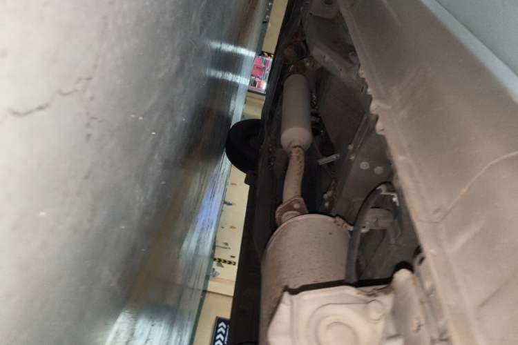 Used Wuling Hongguang V 2021 1.5L Jingqu Version LAR Chassis Rear Left