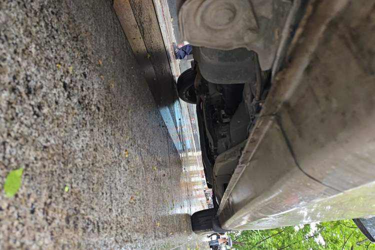 Used Wuling Hongguang V 2021 1.5L Jingqu Version LAR Chassis Rear Right