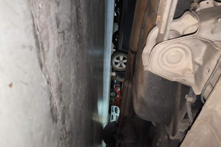 Used Wuling Hongguang V 2021 1.5L Jingqu Version LAR Chassis Rear Right