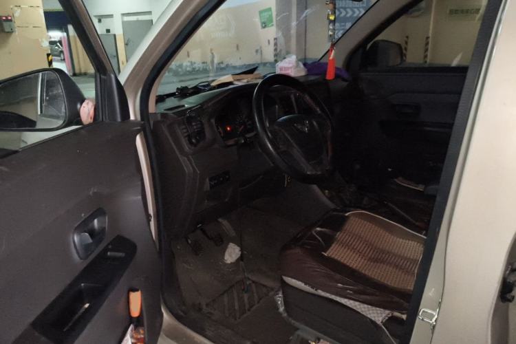 Used Wuling Hongguang V 2021 1.5L Jingqu Version LAR Driver Seat