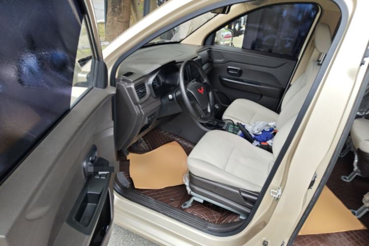 Used Wuling Hongguang V 2021 1.5L Refreshed Enjoyment Edition LAR Driver Seat