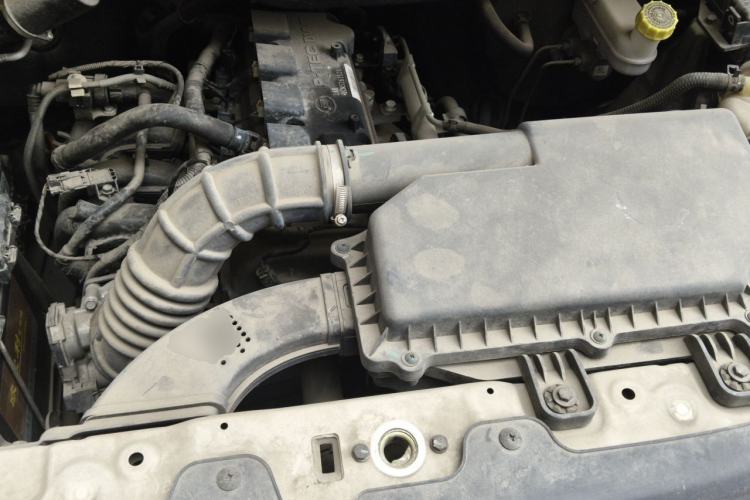 Used Wuling Hongguang V 2021 1.5L Jingqu Version LAR Engine Bay