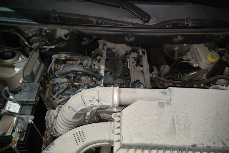 Used Wuling Hongguang V 2021 1.5L Enjoyment Edition LAR Engine Bay