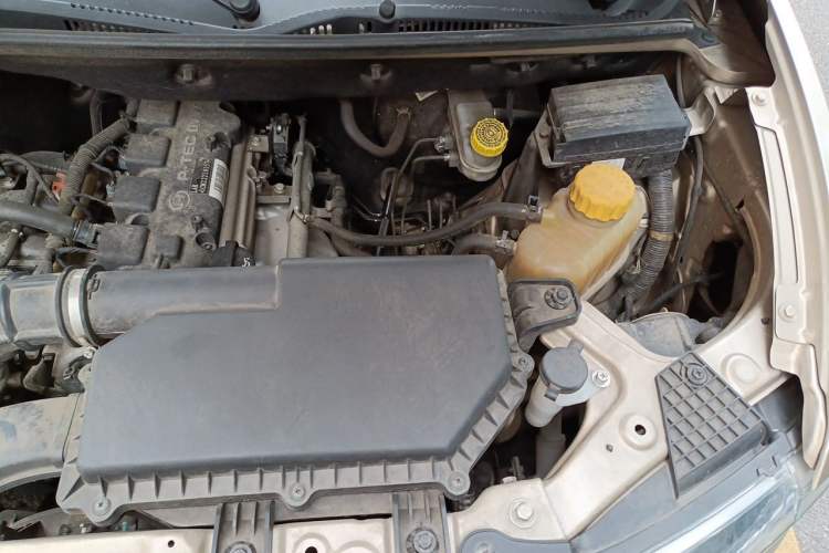 Used Wuling Hongguang V 2021 1.5L Jingqu Version LAR Engine Bay Left