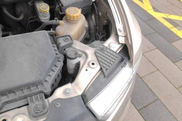 Used Wuling Hongguang V 2021 1.5L Enjoyment Edition LAR Engine Bay Left