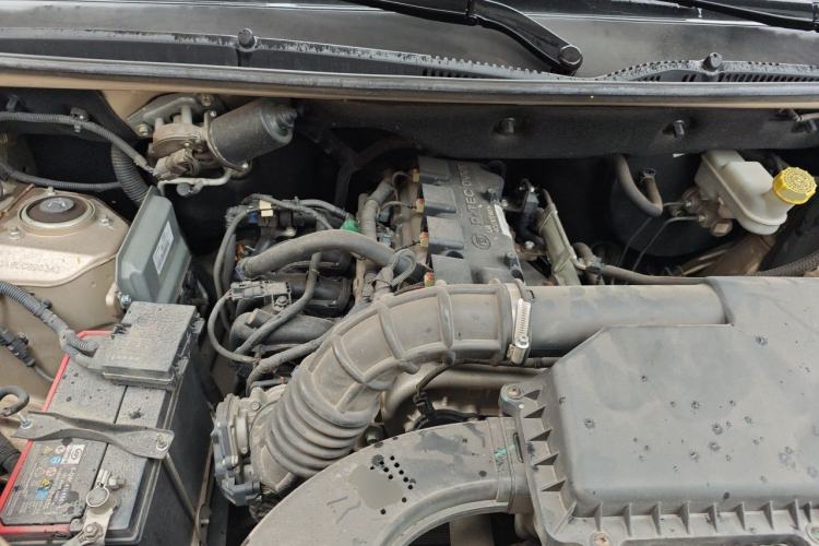 Used Wuling Hongguang V 2021 1.5L Jingqu Version LAR Engine Bay