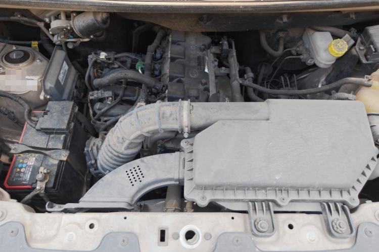 Used Wuling Hongguang V 2021 1.5L Jingqu Edition Enclosed-Window Vehicle LAR Engine Bay