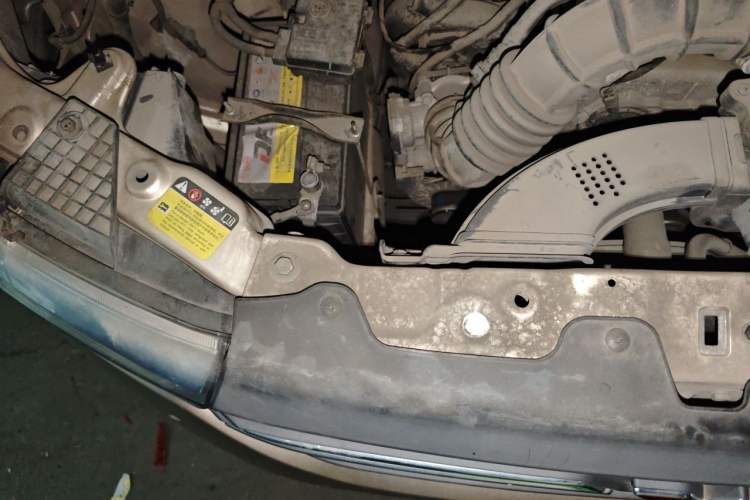 Used Wuling Hongguang V 2021 1.5L Refreshed Enjoyment Edition LAR Engine Bay Right