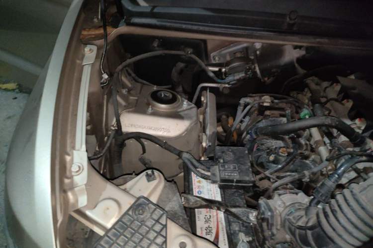 Used Wuling Hongguang V 2021 1.5L Enjoyment Edition LAR Engine Bay Right