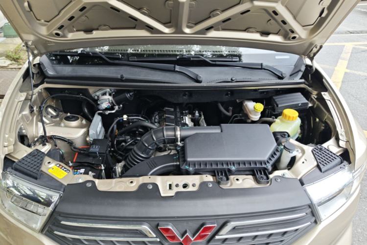 Used Wuling Hongguang V 2021 1.5L Refreshed Enjoyment Edition LAR Engine Bay