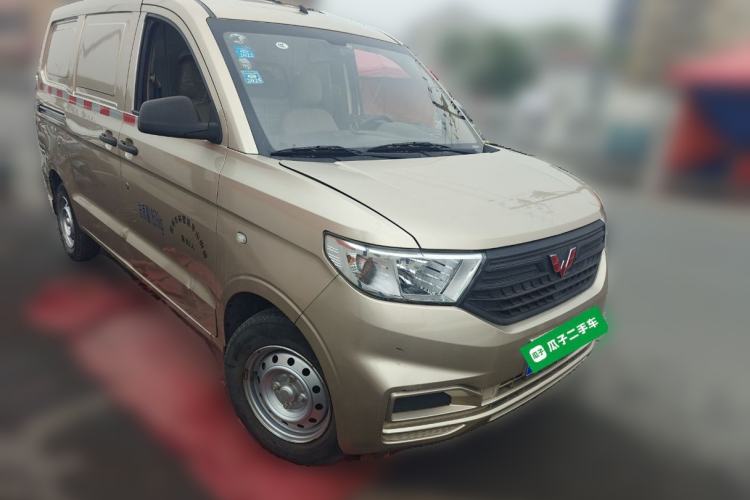 Used Wuling Hongguang V 2021 1.5L Jingqu Edition Enclosed-Window Vehicle LAR Exterior 2