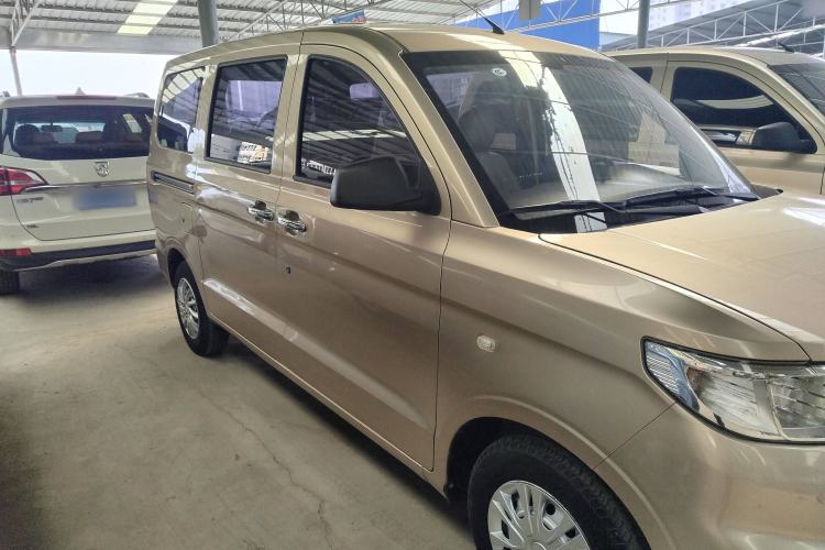 Used Wuling Hongguang V 2021 1.5L Jingqu Version LAR Exterior 2
