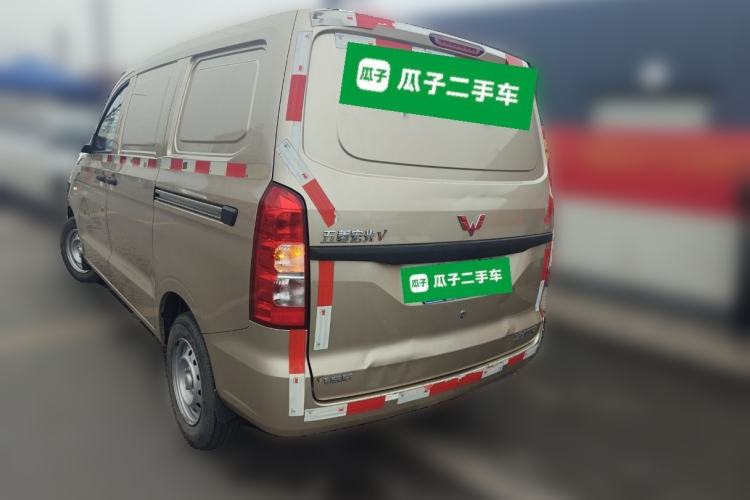 Used Wuling Hongguang V 2021 1.5L Jingqu Edition Enclosed-Window Vehicle LAR Exterior 3