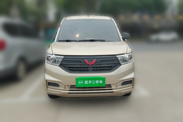 Used Wuling Hongguang V 2021 1.5L Jingqu Edition Enclosed-Window Vehicle LAR Front