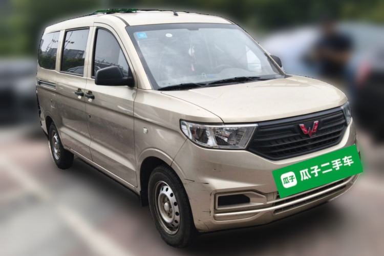 Used Wuling Hongguang V 2021 1.5L Jingqu Version LAR Front Right 45 Deg