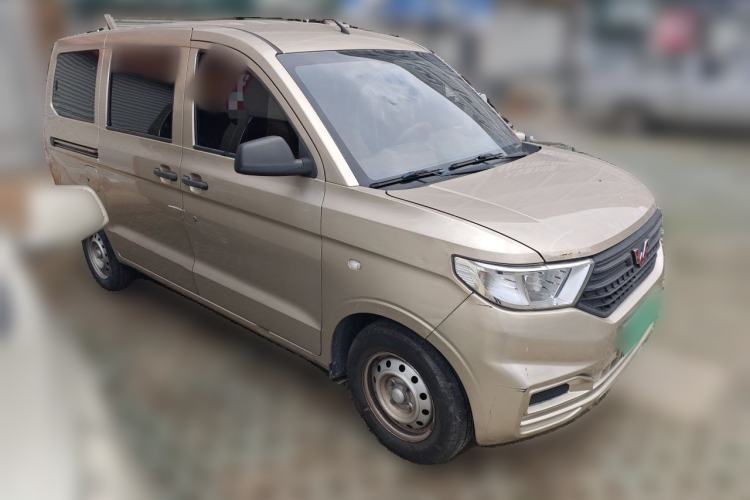 Used Wuling Hongguang V 2021 1.5L Enjoyment Edition LAR Front Right 45 Deg