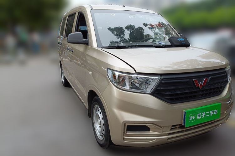 Used Wuling Hongguang V 2021 1.5L Jingqu Version LAR Front Right 45 Deg