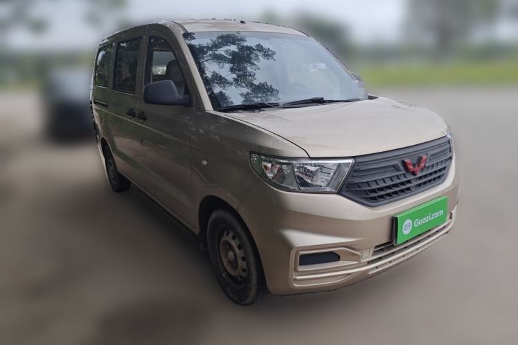 Used Wuling Hongguang V 2021 1.5L Jingqu Version LAR Front Right 45 Deg