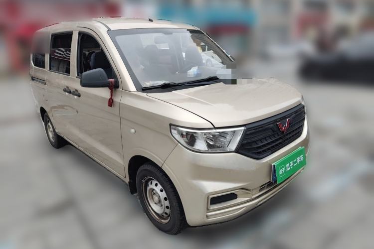 Used Wuling Hongguang V 2021 1.5L Jingqu Version LAR Front Right 45 Deg