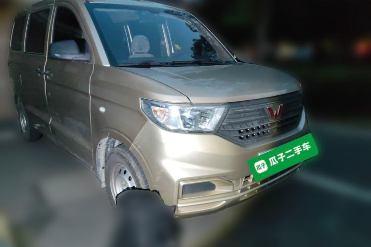 Used Wuling Hongguang V 2021 1.5L Jingqu Version LAR Front Right 45 Deg