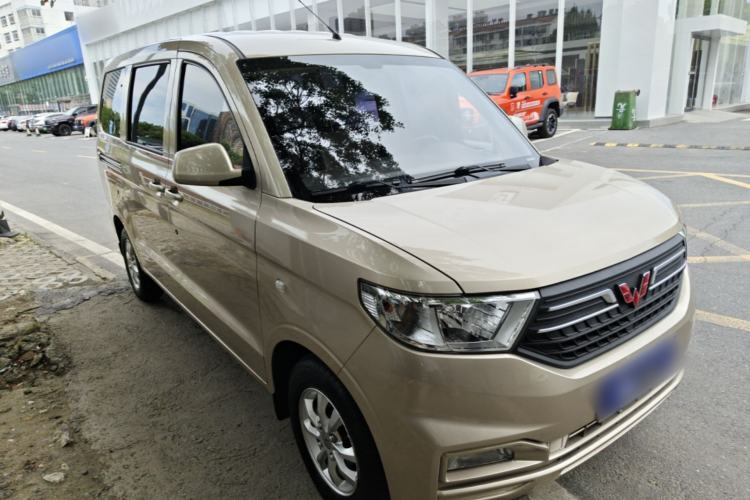 Used Wuling Hongguang V 2021 1.5L Refreshed Enjoyment Edition LAR Front Right 45 Deg
