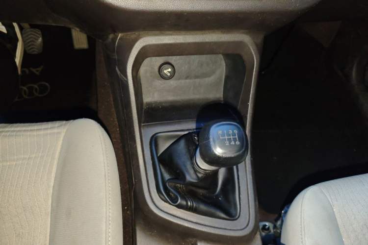 Used Wuling Hongguang V 2021 1.5L Refreshed Enjoyment Edition LAR Gear Lever