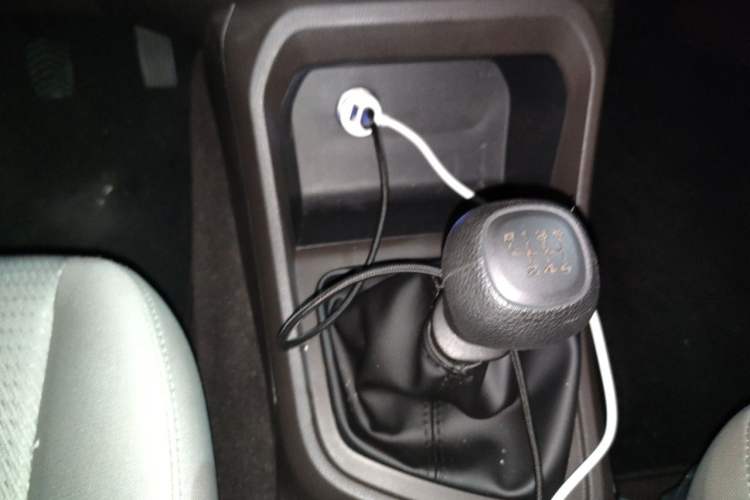 Used Wuling Hongguang V 2021 1.5L Enjoyment Edition LAR Gear Lever