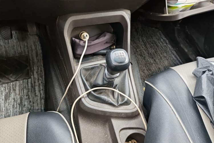 Used Wuling Hongguang V 2021 1.5L Enjoyment Edition LAR Gear Lever