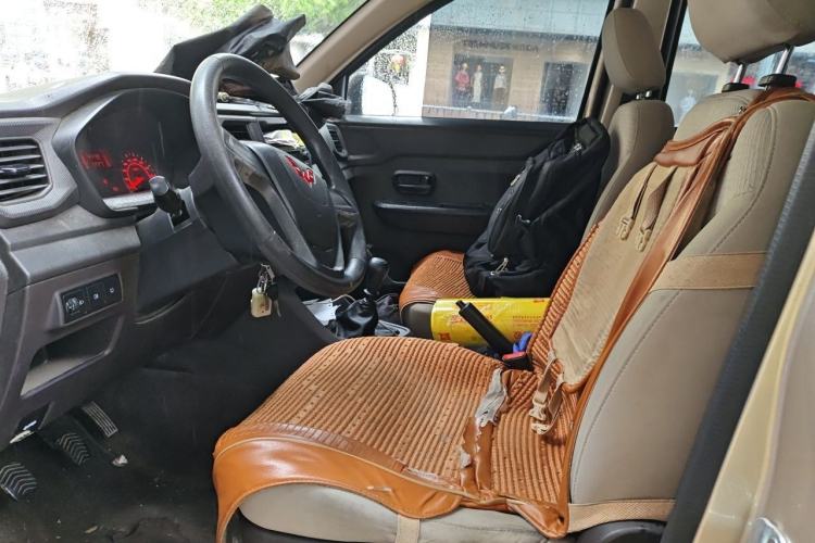 Used Wuling Hongguang V 2021 1.5L Jingqu Version LAR Left Front Seat