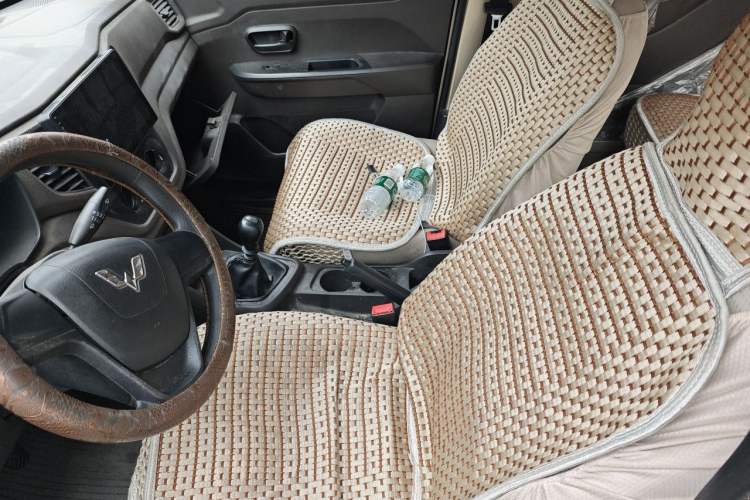 Used Wuling Hongguang V 2021 1.5L Enjoyment Edition LAR Left Front Seat