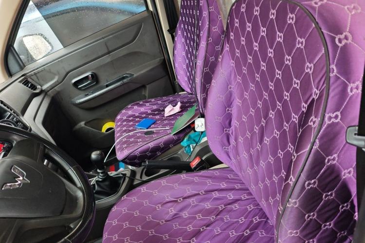 Used Wuling Hongguang V 2021 1.5L Jingqu Version LAR Left Front Seat