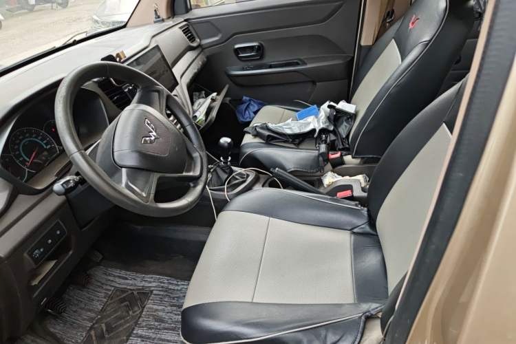 Used Wuling Hongguang V 2021 1.5L Enjoyment Edition LAR Left Front Seat