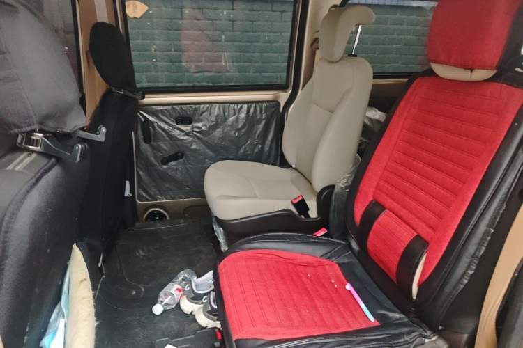 Used Wuling Hongguang V 2021 1.5L Enjoyment Edition LAR Left Rear Seat