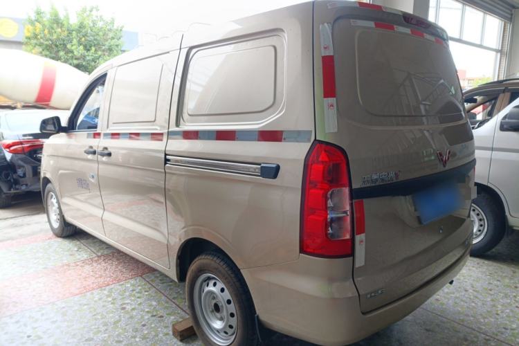 Used Wuling Hongguang V 2021 1.5L Jingqu Edition Enclosed-Window Vehicle LAR Left Side
