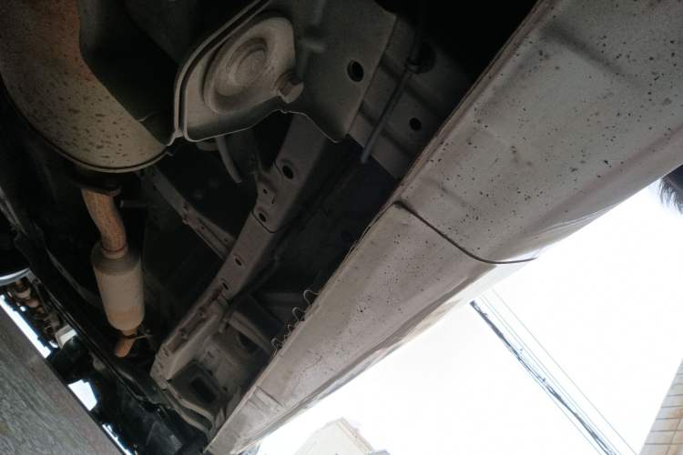 Used Wuling Hongguang V 2021 1.5L Jingqu Edition Enclosed-Window Vehicle LAR Left Side Sill