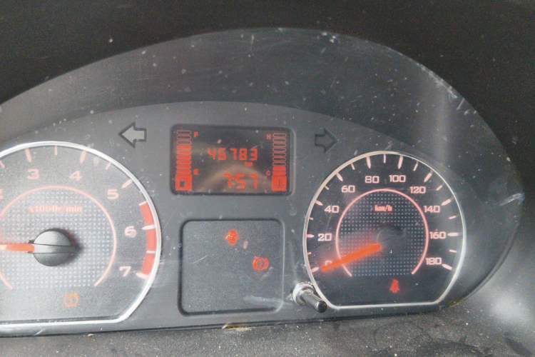 Used Wuling Hongguang V 2021 1.5L Jingqu Version LAR Odometer Close Up