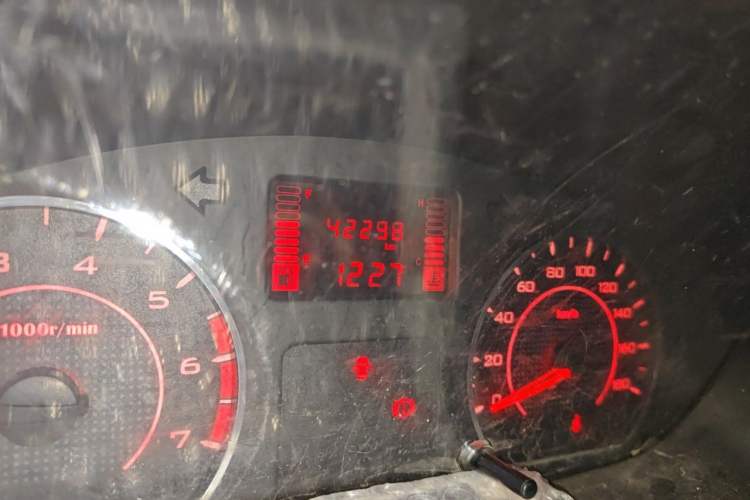 Used Wuling Hongguang V 2021 1.5L Jingqu Version LAR Odometer Close Up
