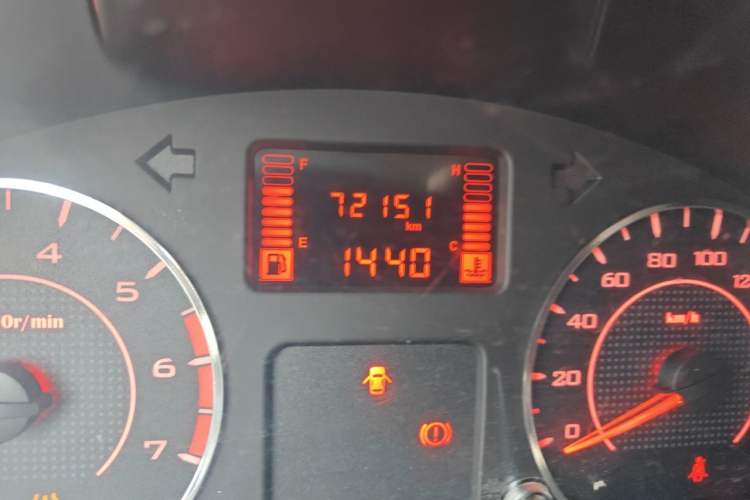 Used Wuling Hongguang V 2021 1.5L Jingqu Version LAR Odometer Close Up