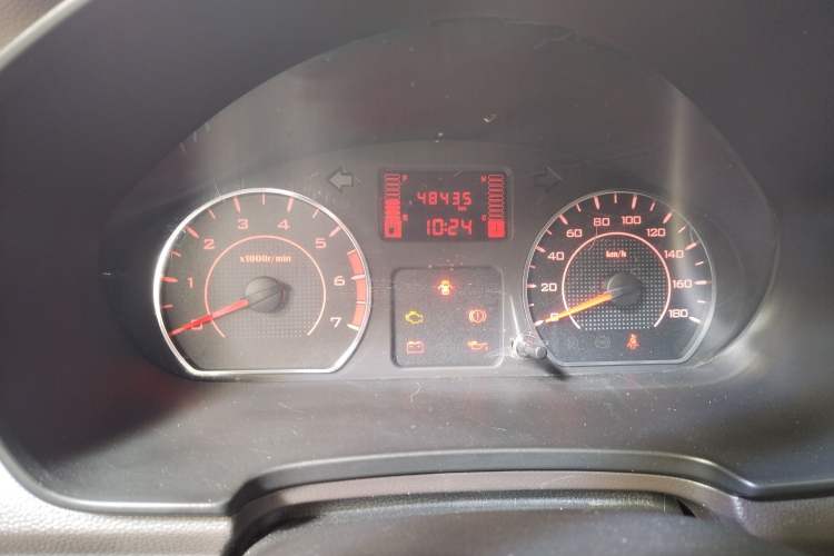 Used Wuling Hongguang V 2021 1.5L Jingqu Version LAR Odometer Close Up