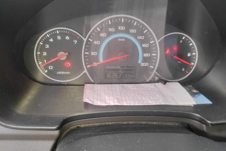 Used Wuling Hongguang V 2021 1.5L Enjoyment Edition LAR Odometer Close Up