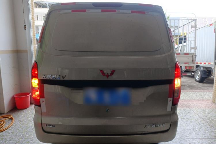 Used Wuling Hongguang V 2021 1.5L Jingqu Edition Enclosed-Window Vehicle LAR Rear