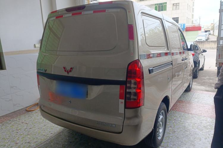 Used Wuling Hongguang V 2021 1.5L Jingqu Edition Enclosed-Window Vehicle LAR Rear Right 45 Deg