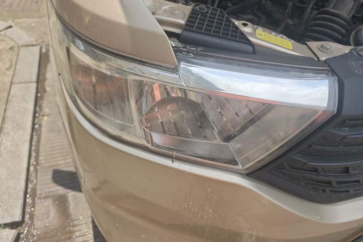 Used Wuling Hongguang V 2021 1.5L Refreshed Enjoyment Edition LAR Right Front Headlight