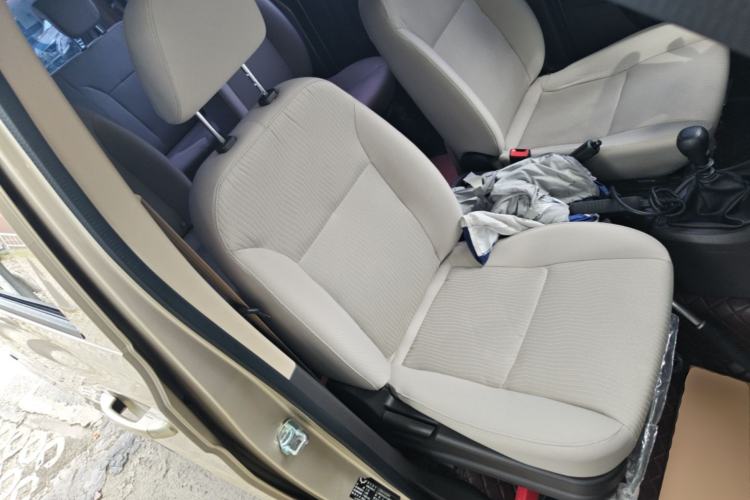 Used Wuling Hongguang V 2021 1.5L Refreshed Enjoyment Edition LAR Right Front Seat